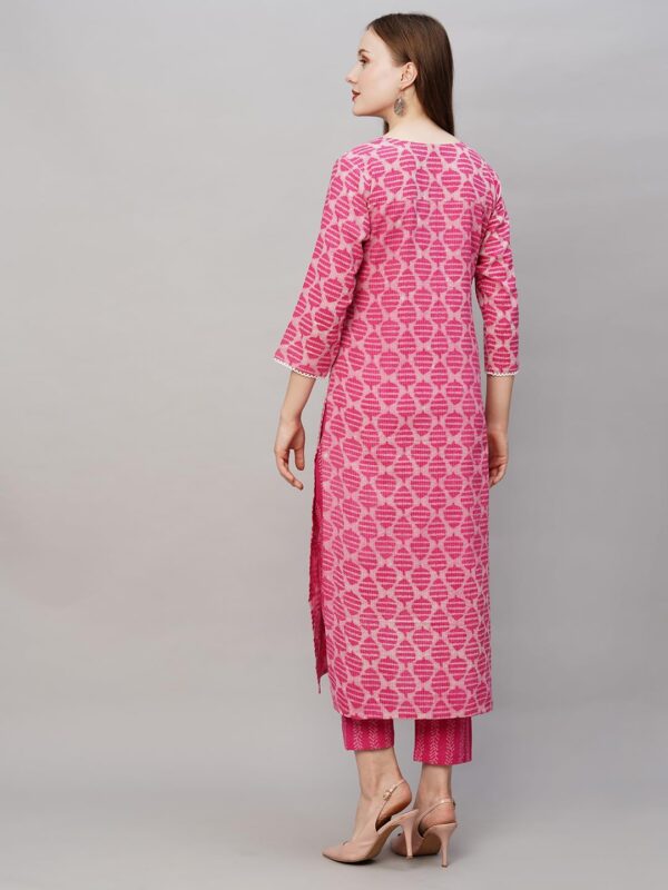 Women's Cotton Blend Printed Straight Kurta with Pant - Image 3